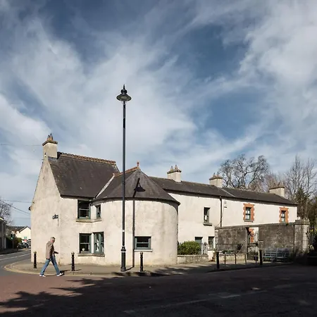 בית נופש Castletown Round House *